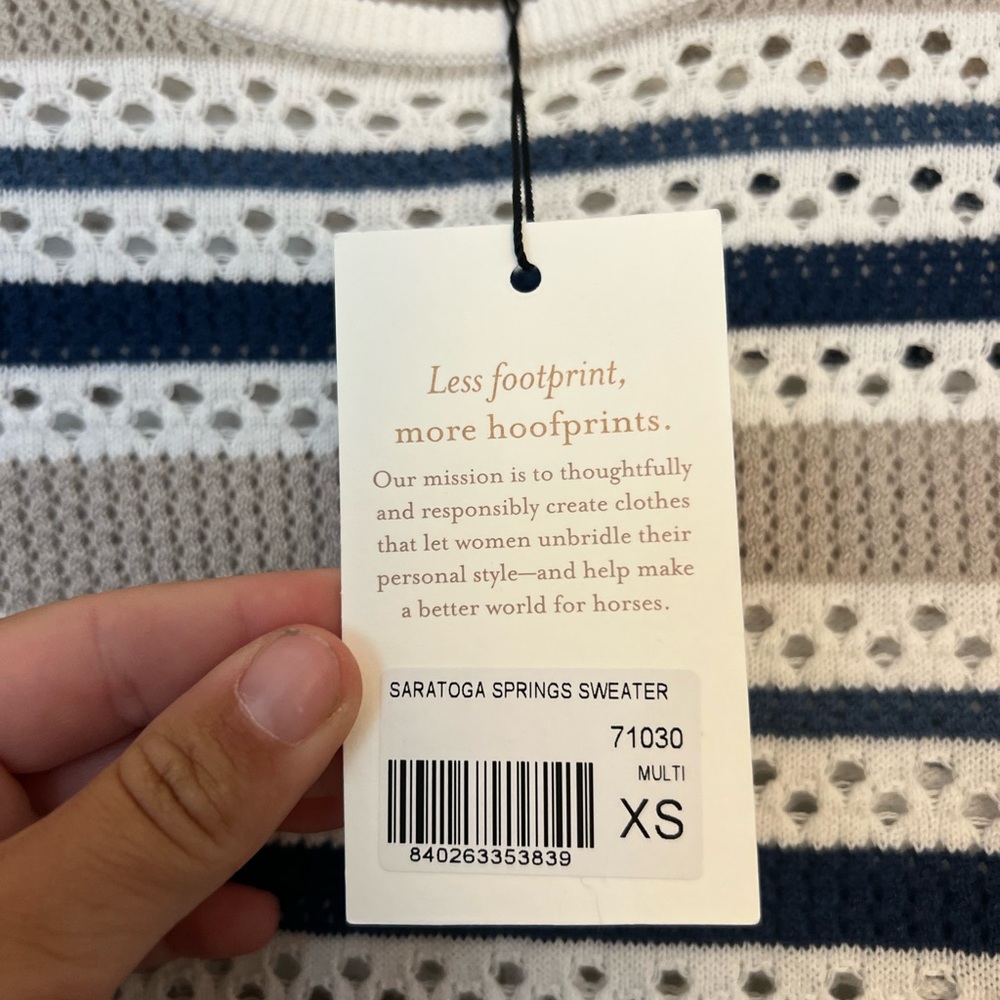 Sweater - Picture 3 of 4
